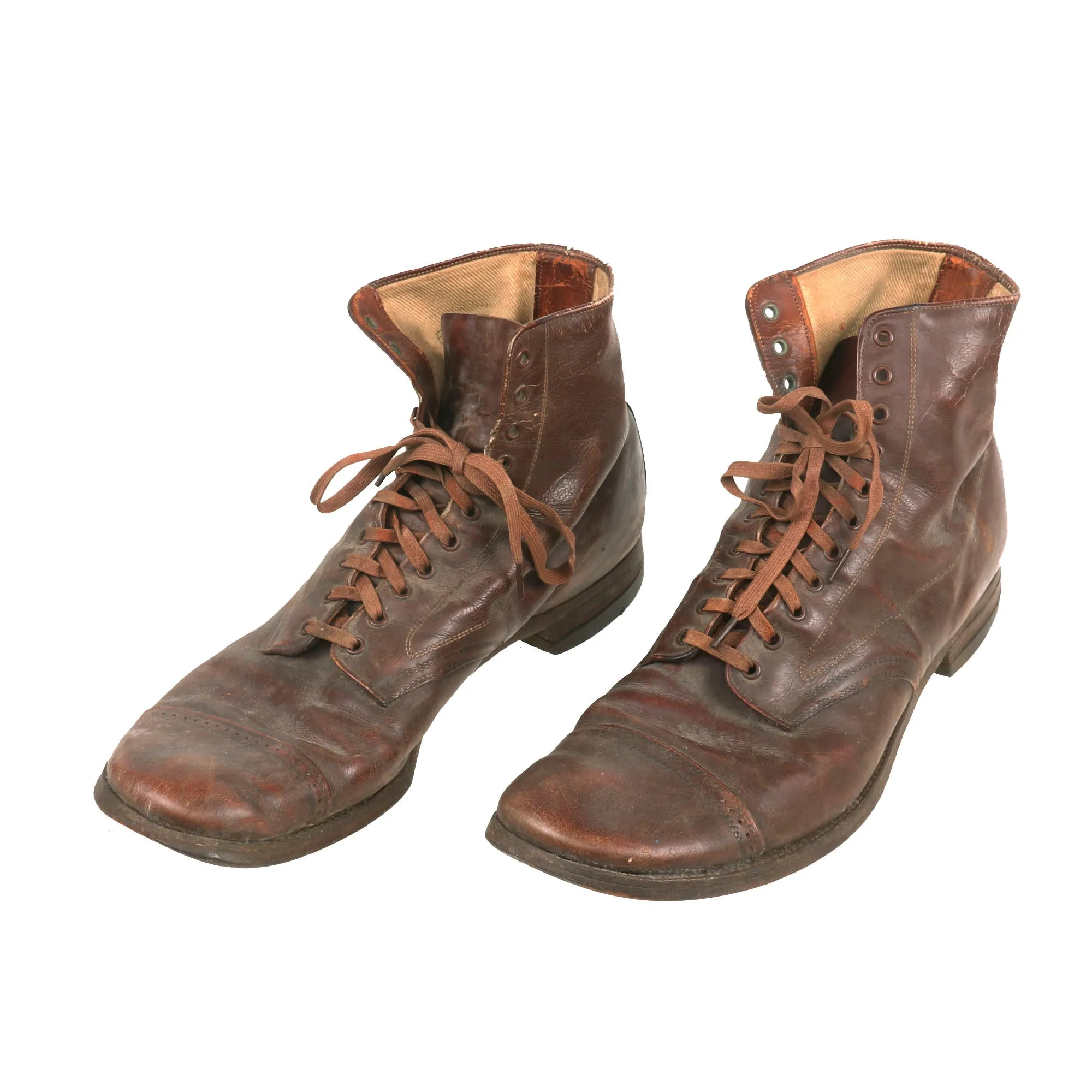 Original U.S. WWI Pair of M1902 Russet Garrison Marching Shoes - Size 8½